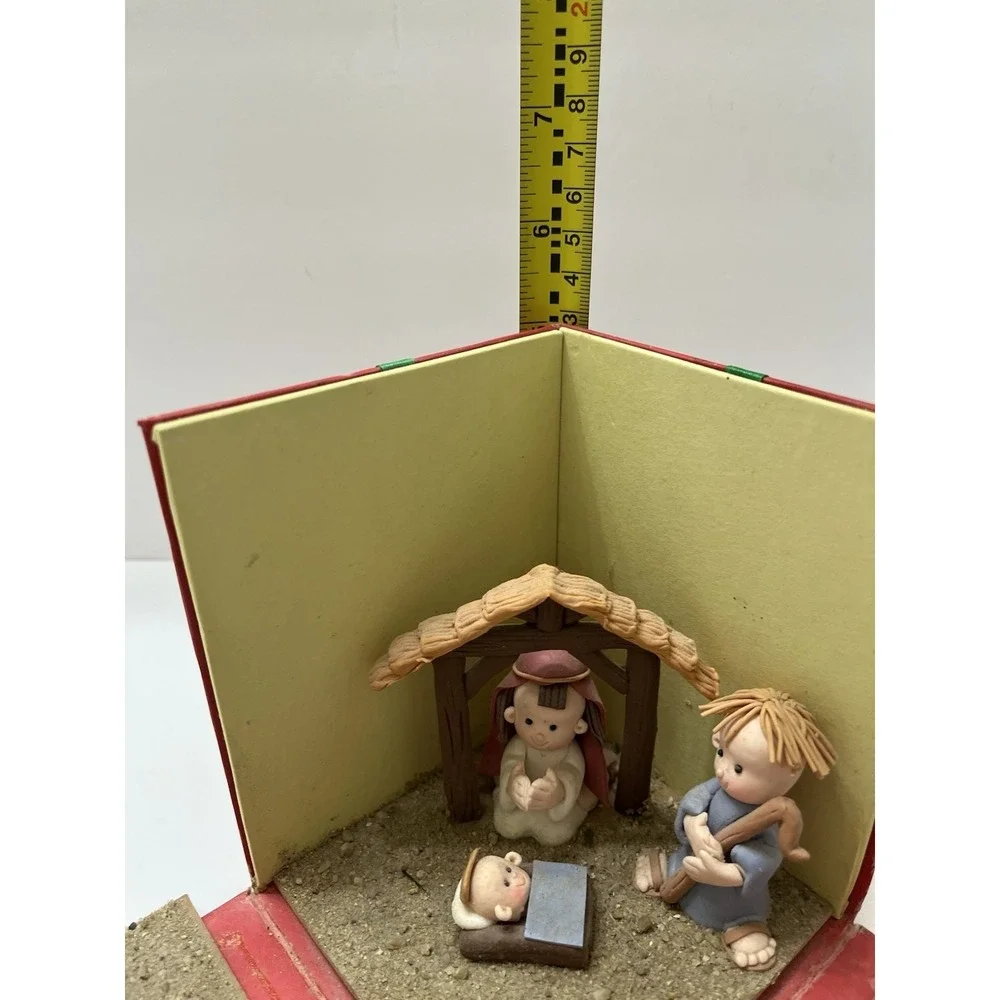 Vintage Christmas Fold Out Nativity Scene 8 Claymation Style Figures 5x4